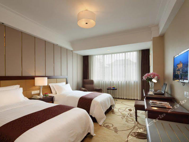 Jin Jiang West Capital International Hotel The Bell And Drum Tower Muslim Quarter & Metro Line 6 & Indoor Swimming Pool & Self-Service Free Laundry Room Xi'an  Luaran gambar